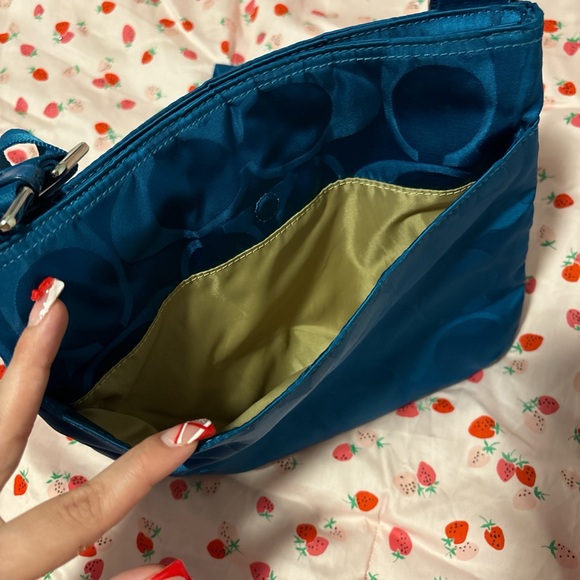 Vintage crossbody coach purse - Picture 4 of 5